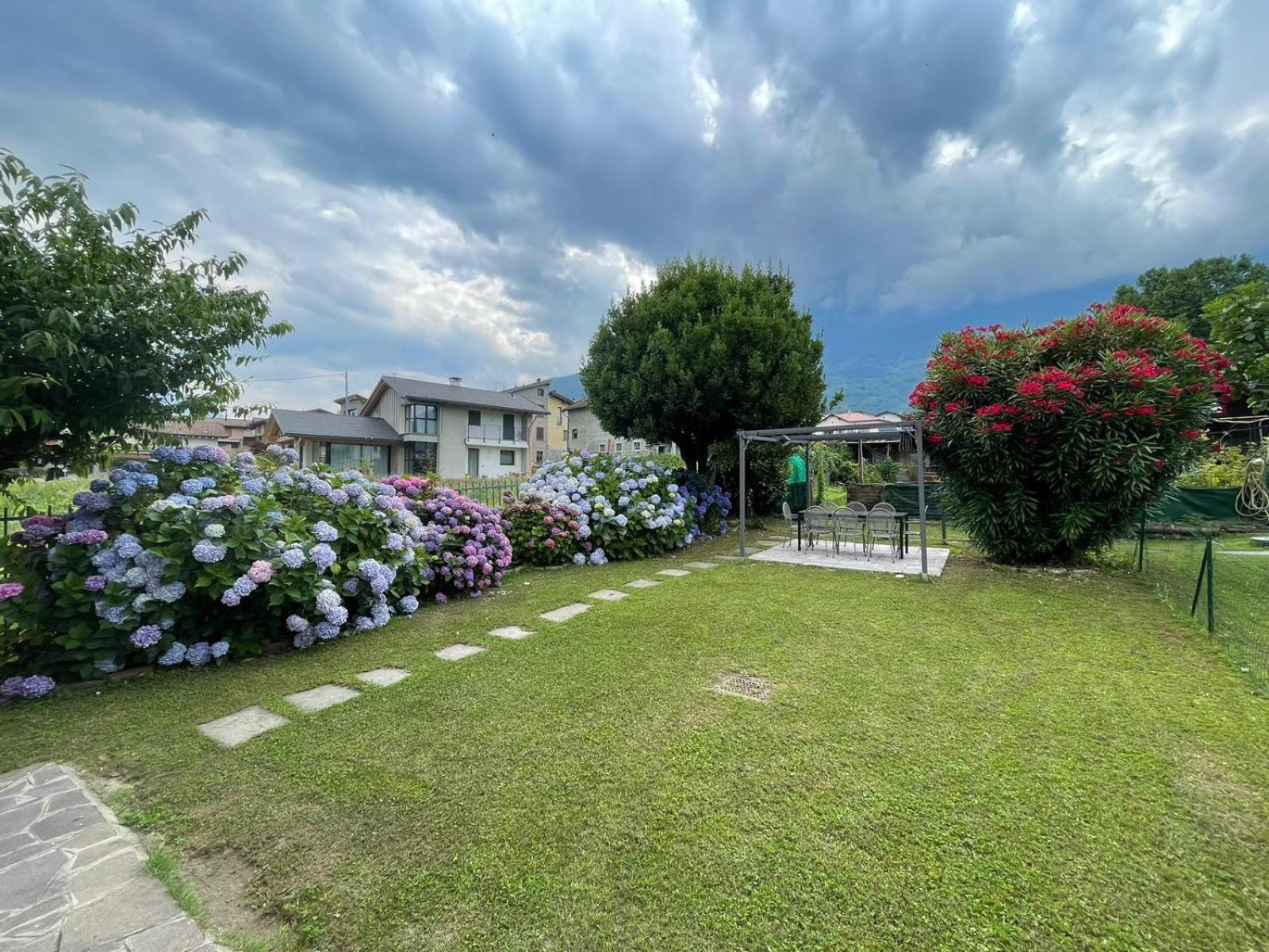 Como Lake Holiday Home Колико Экстерьер фото